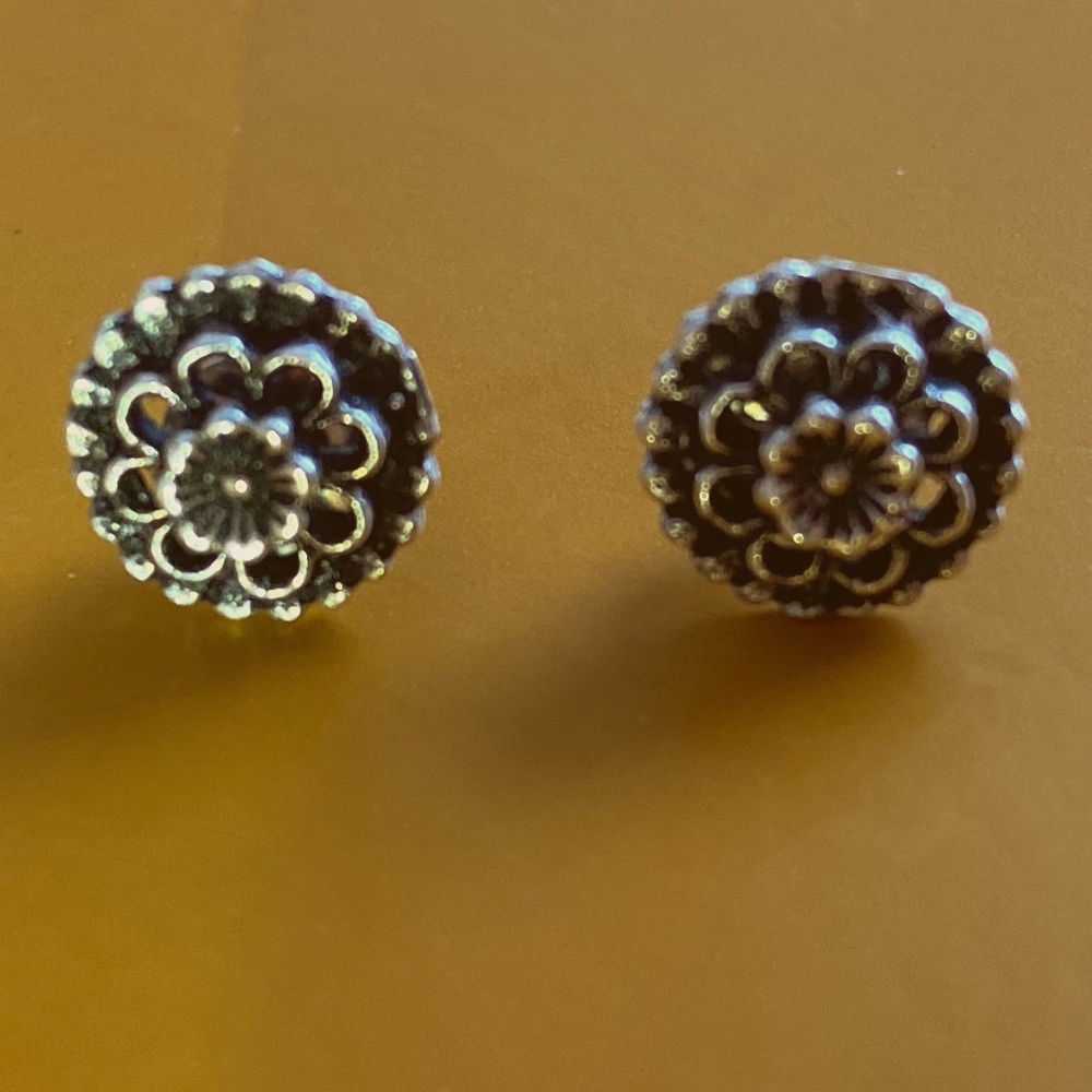 Italian sterling silver stud rosette earrings - small